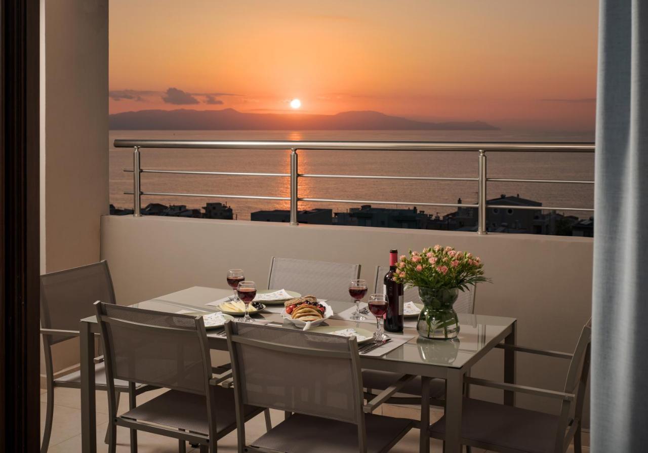 Overview Chania With Sea View And Amazing Sunset 外观 照片