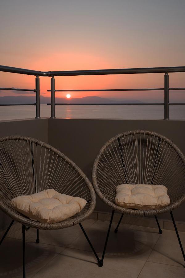 Overview Chania With Sea View And Amazing Sunset 外观 照片